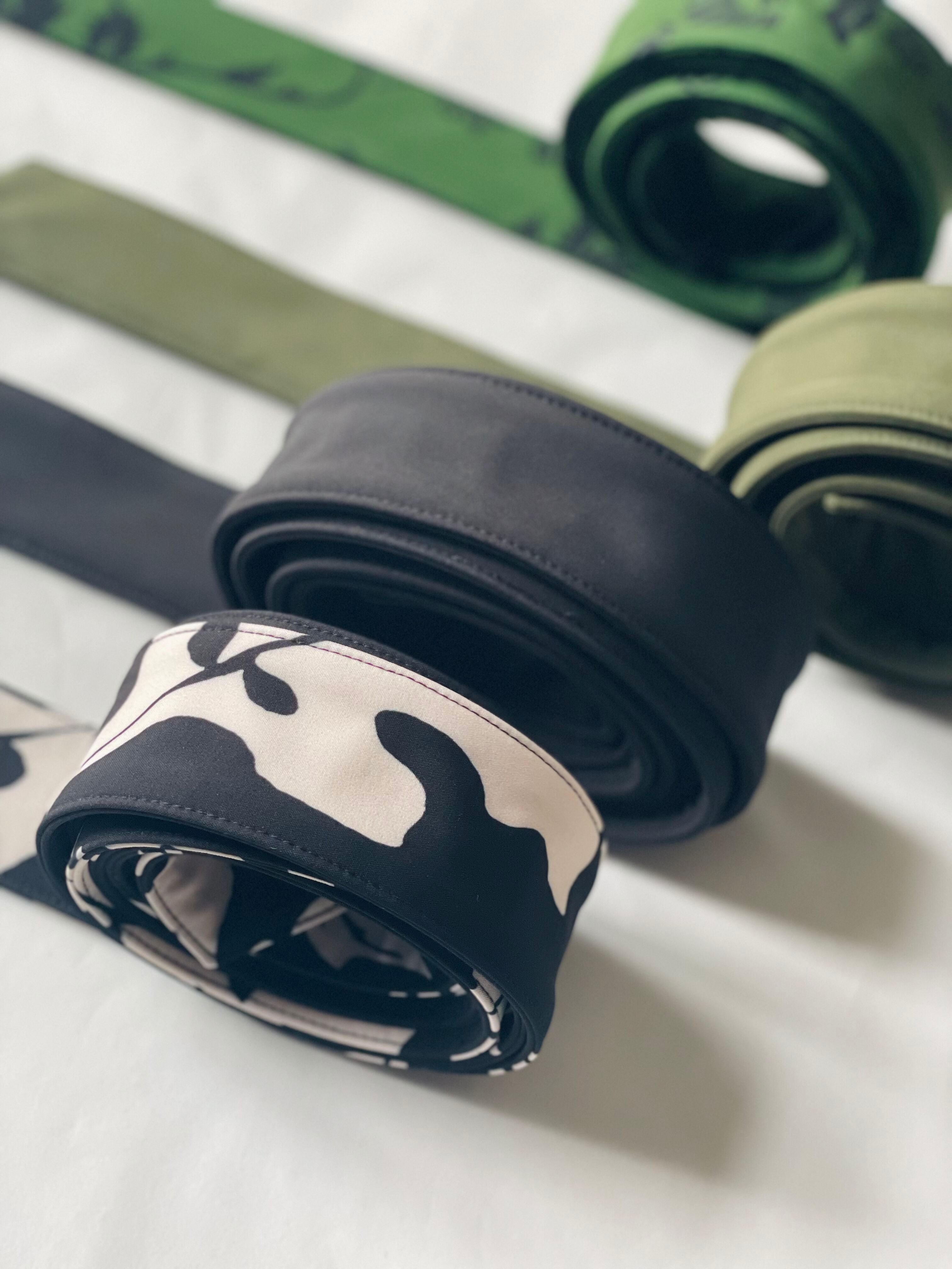 Fabric belts in different colours