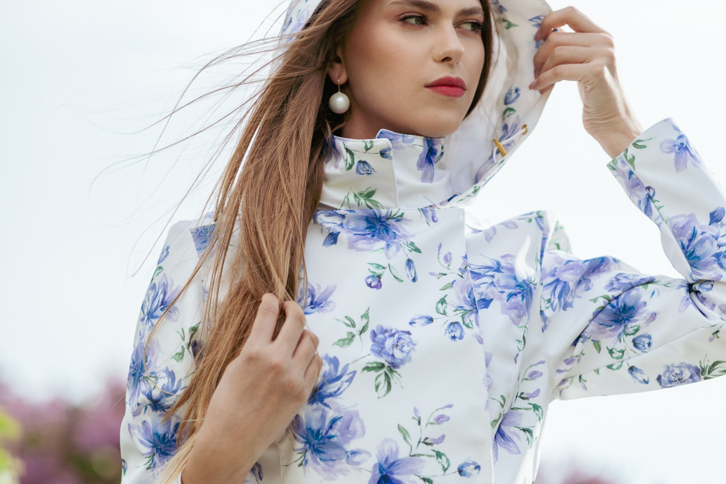 RainSisters short jacket Blue Whisper in white and blue, waterproof jacket with detachable hood