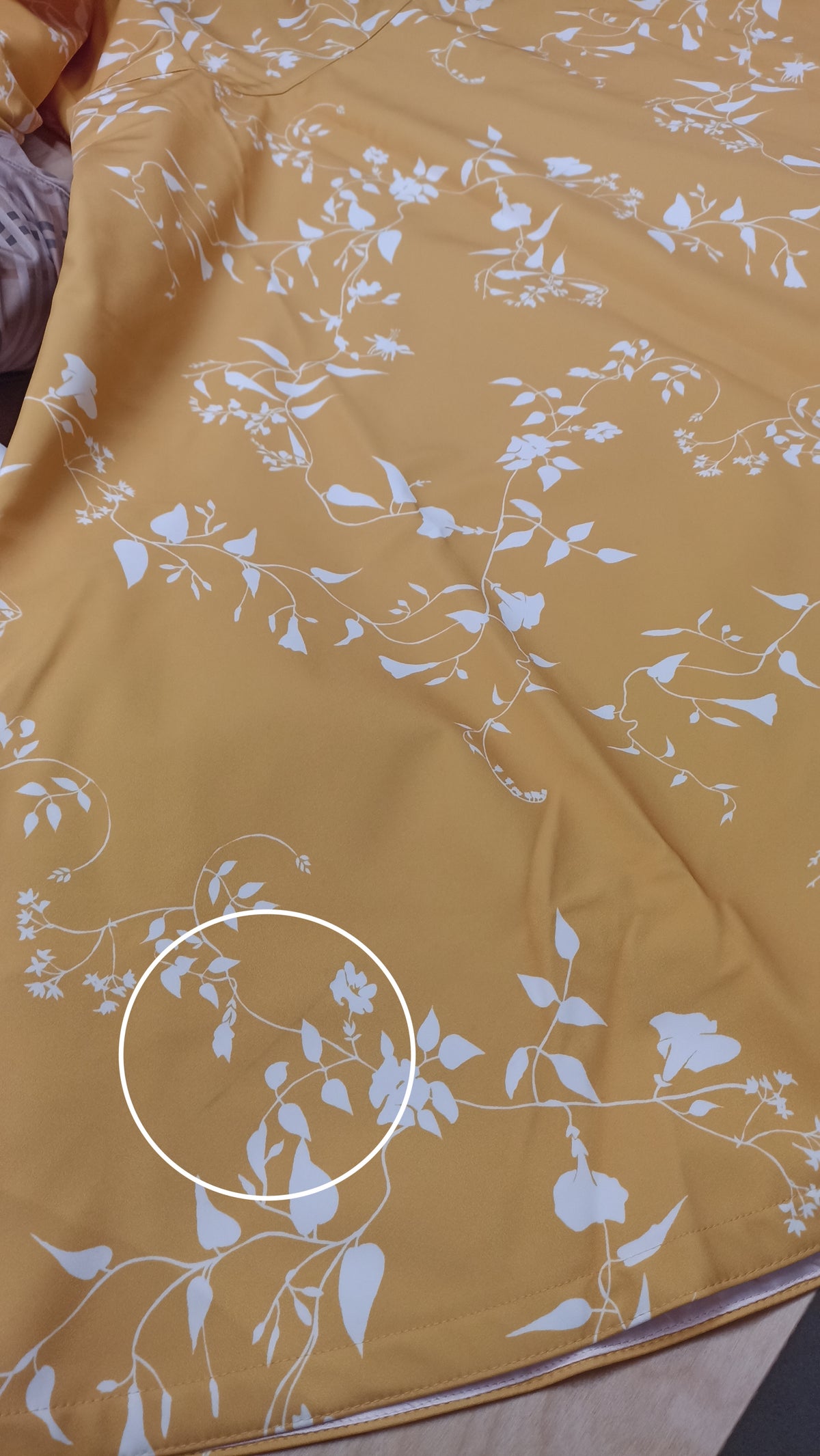 'Majestic Yellow' coat in size L (with imperfection)