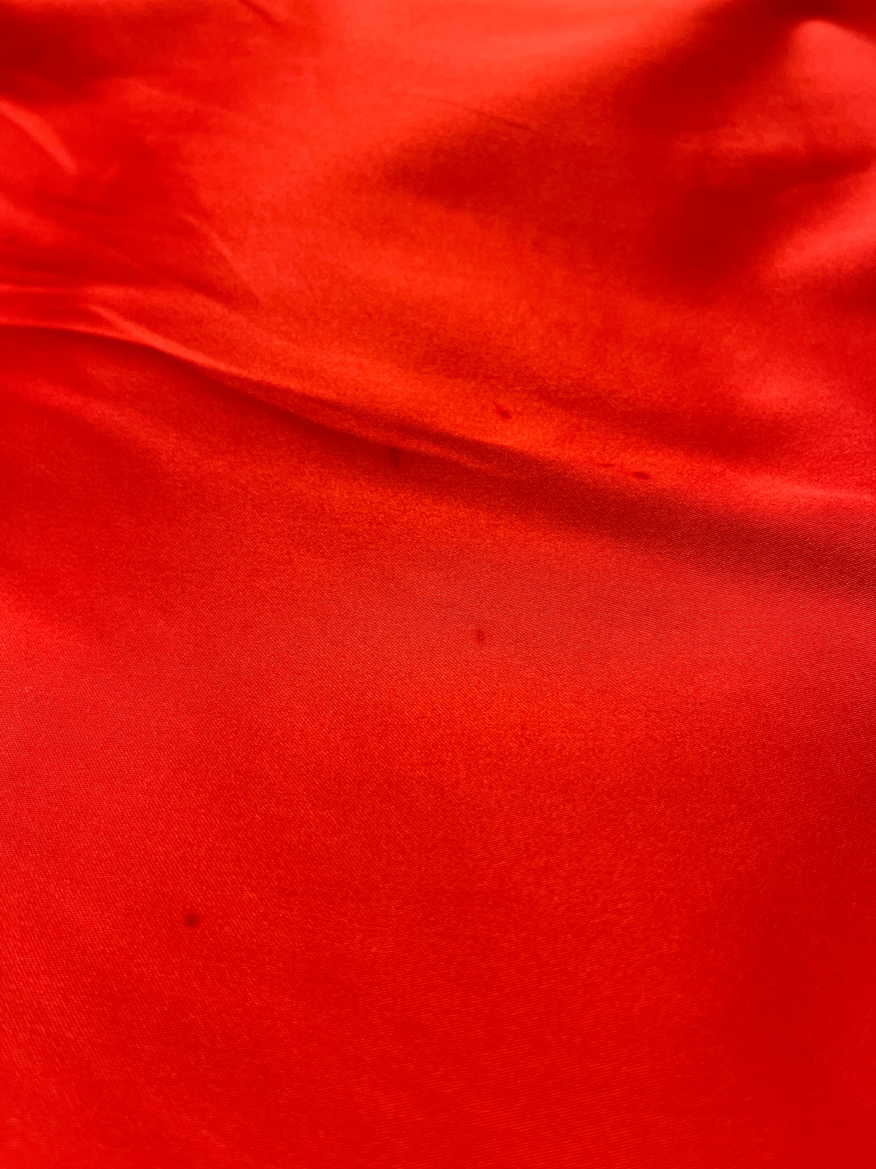 'Raven Red' coat in size XL (with imperfection)