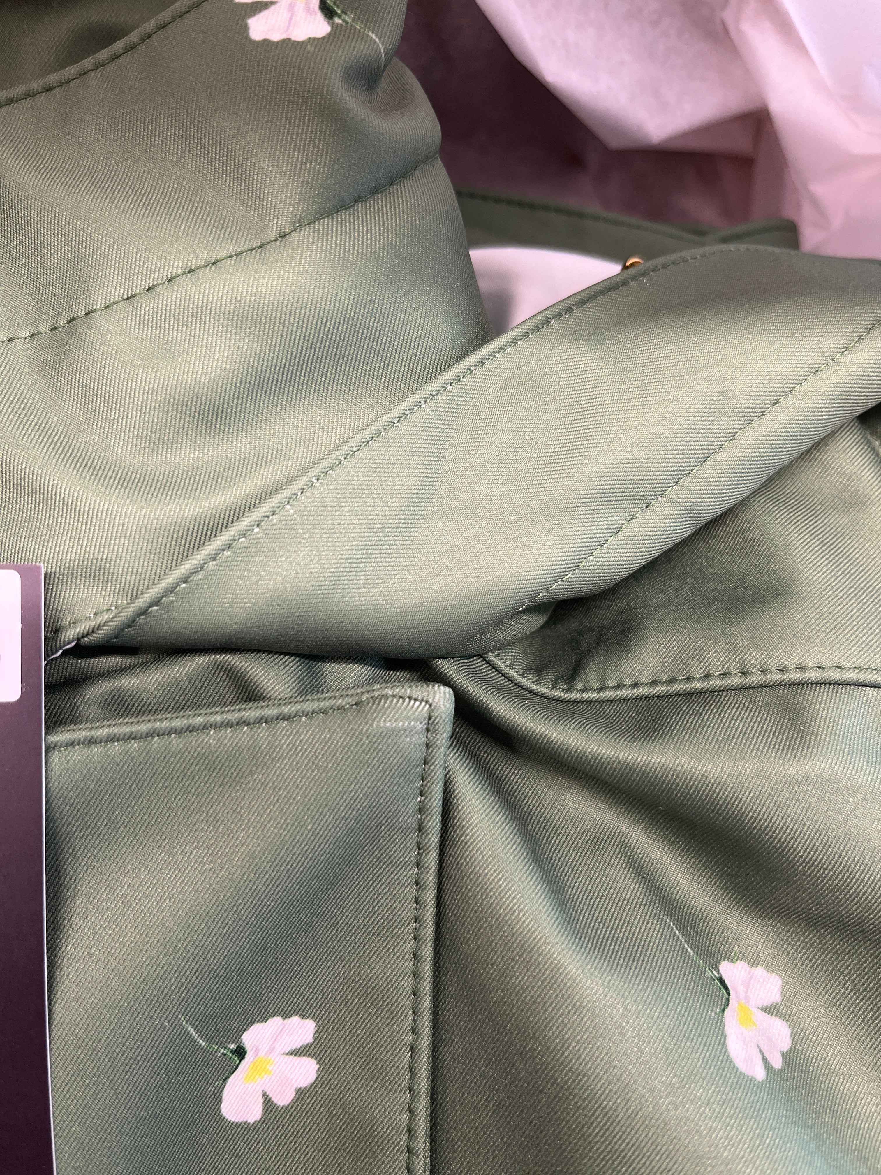 'Primrose Green' jacket in size M (with imperfection)