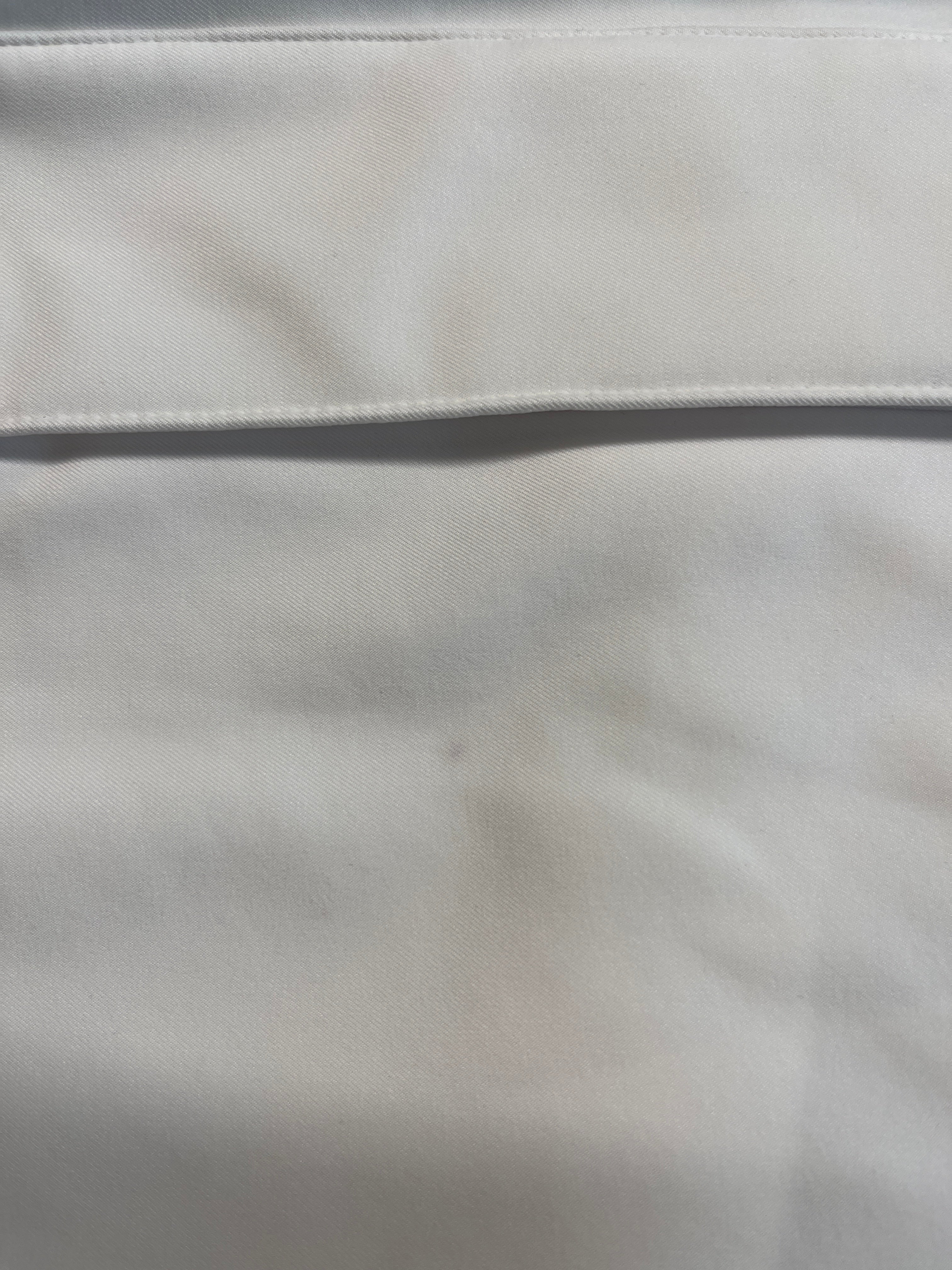 'Majestic White' coat in size M tall (with imperfection)