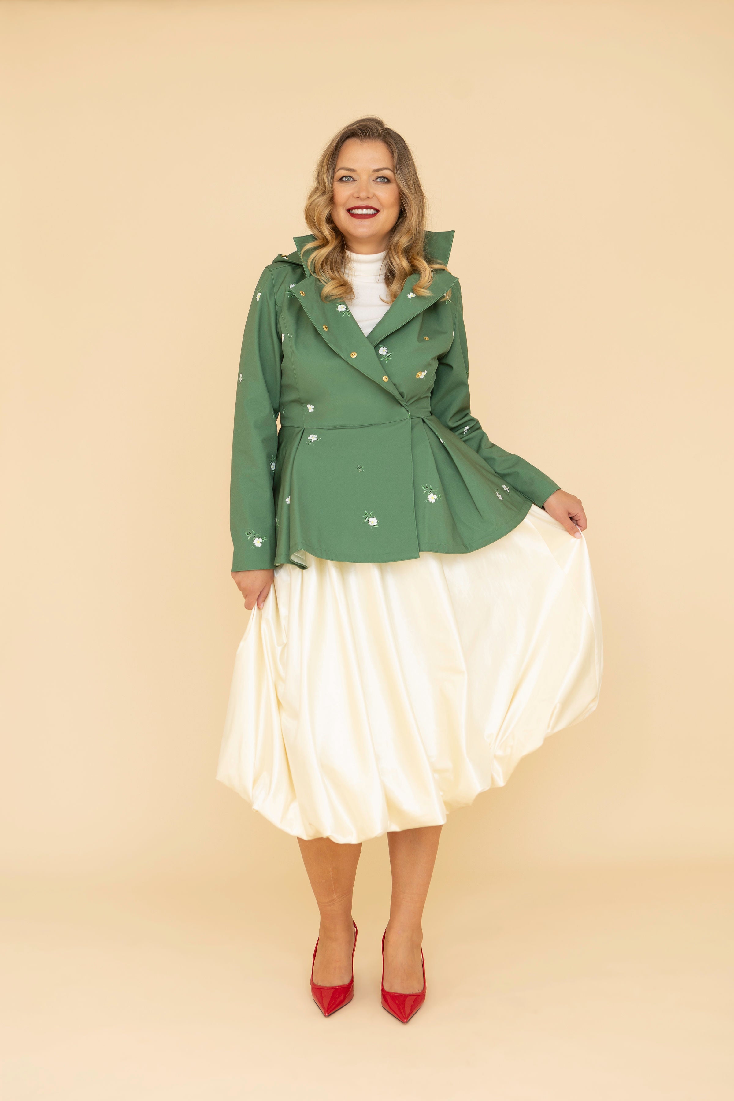 Off-White Balloon Knee-Length Skirt