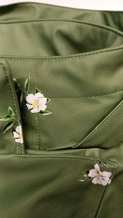 'Primrose Green' jacket in size M (with imperfection)