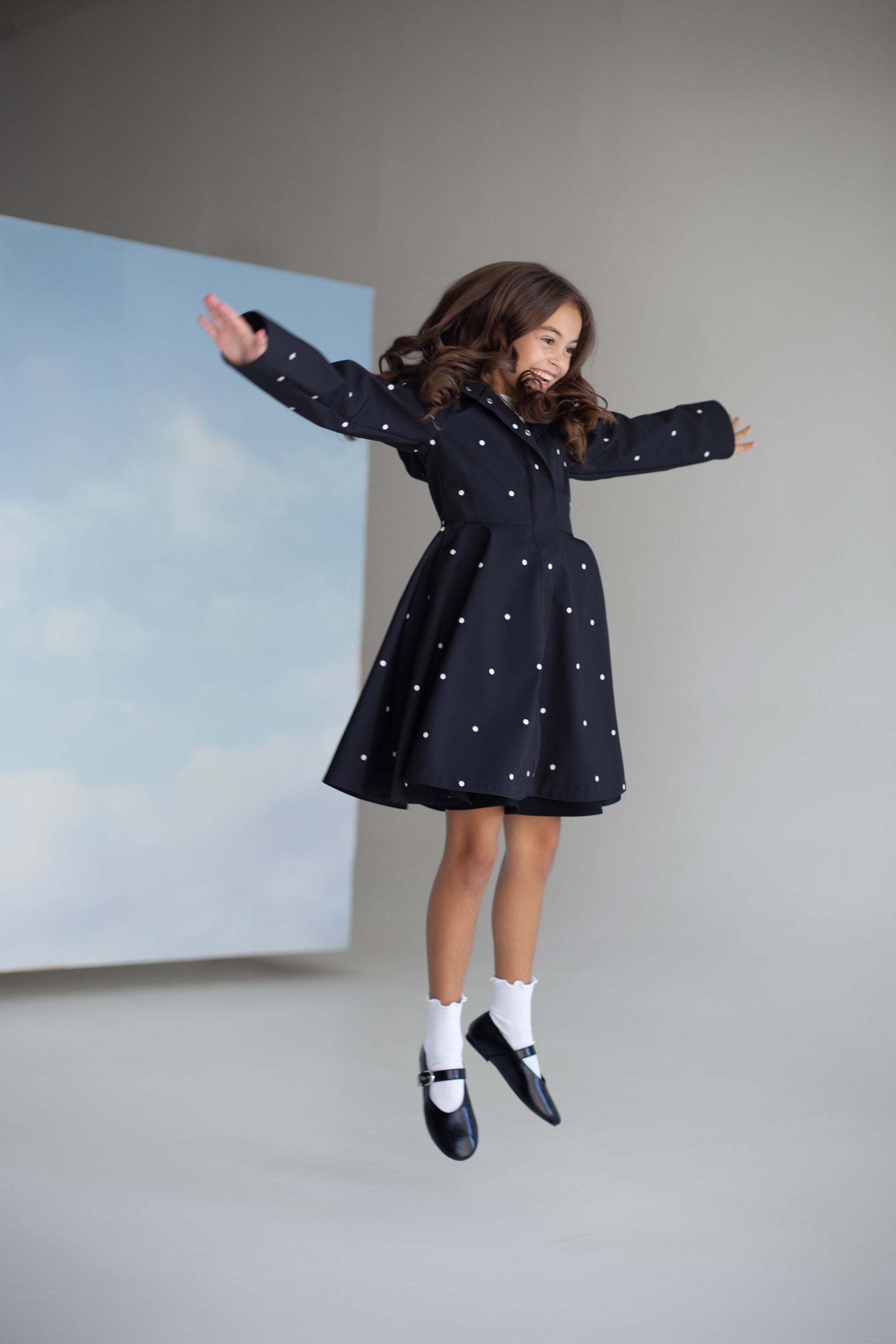 Polka dots coat for girls – a timeless wardrobe essential