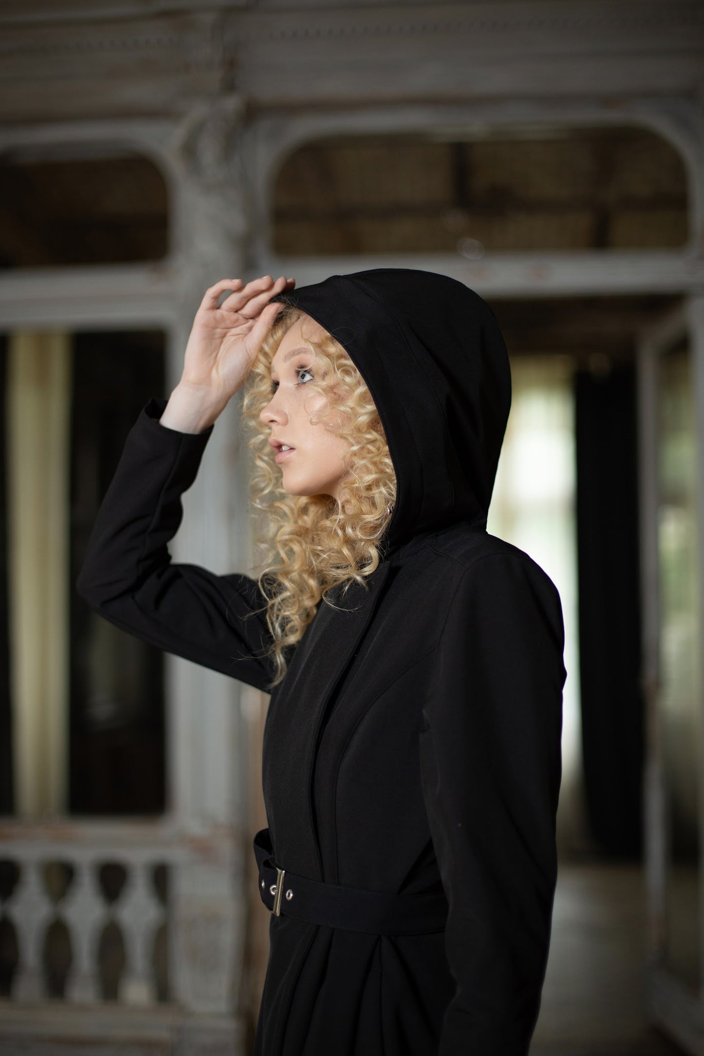 Hooded coat in black