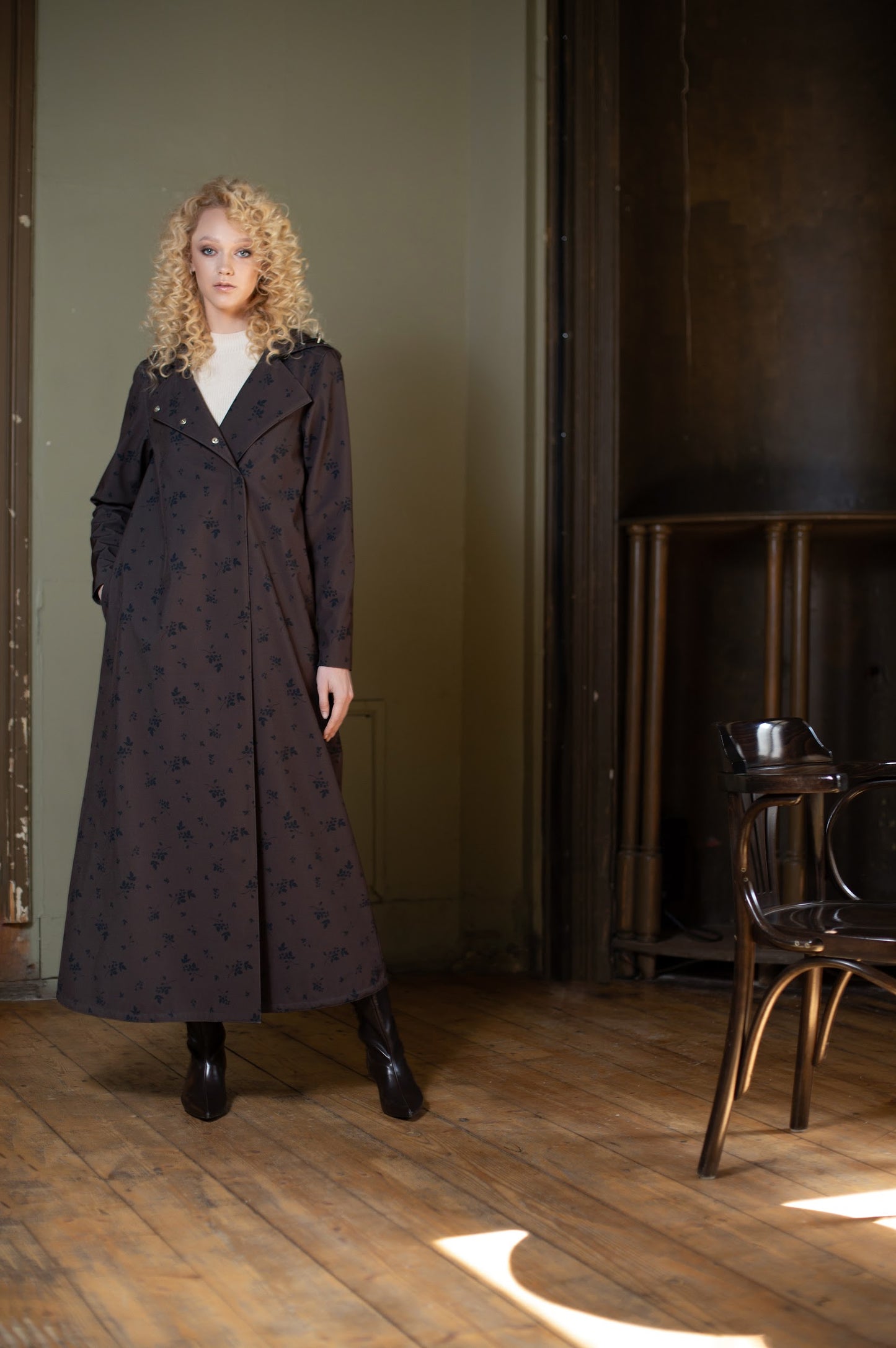 Trapeze cut coat 