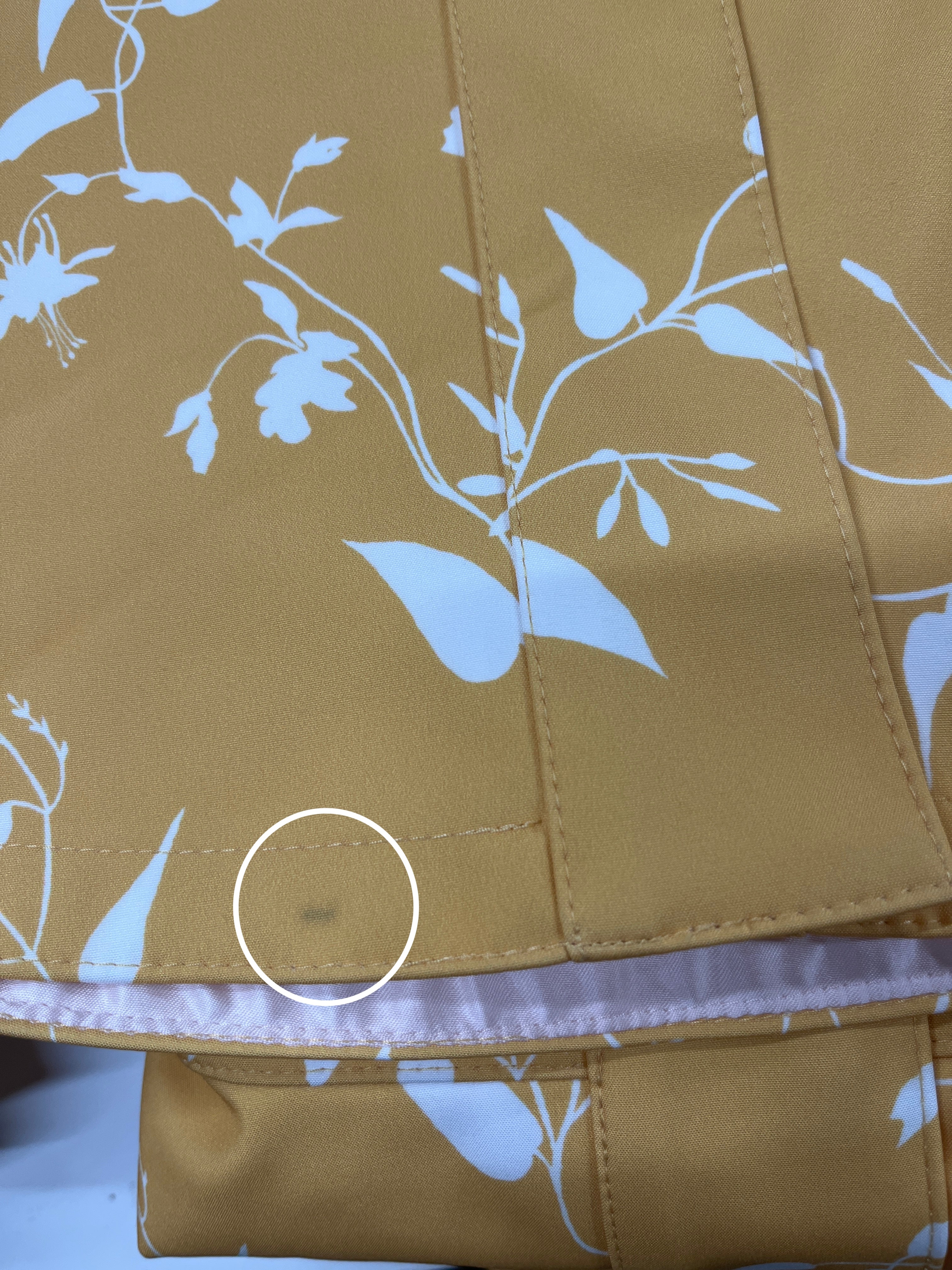 'Majestic Yellow' in size 122/128 (with imperfection)