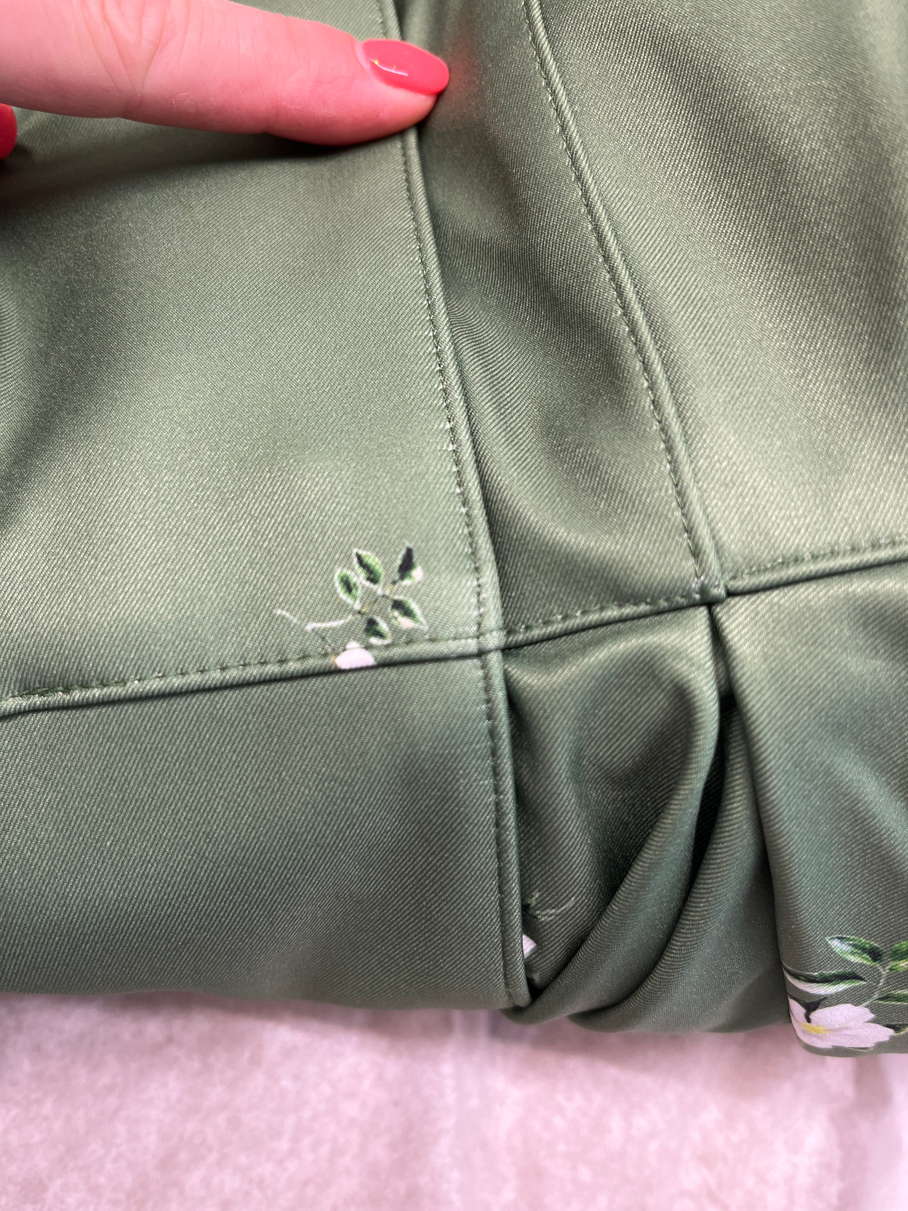 'Primrose Green' jacket in size M (with imperfection)