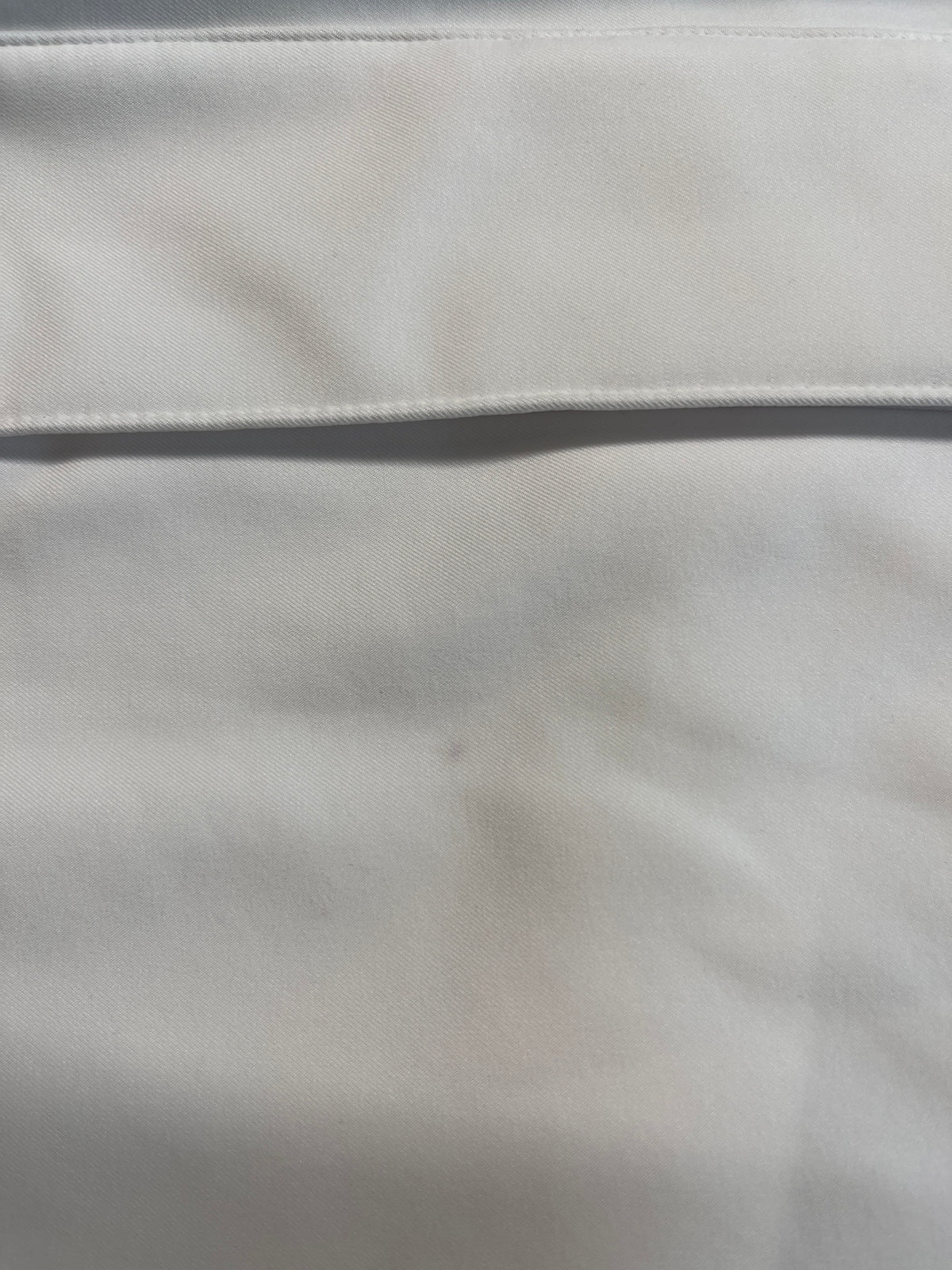 'Majestic White' coat in size M tall (with imperfection)