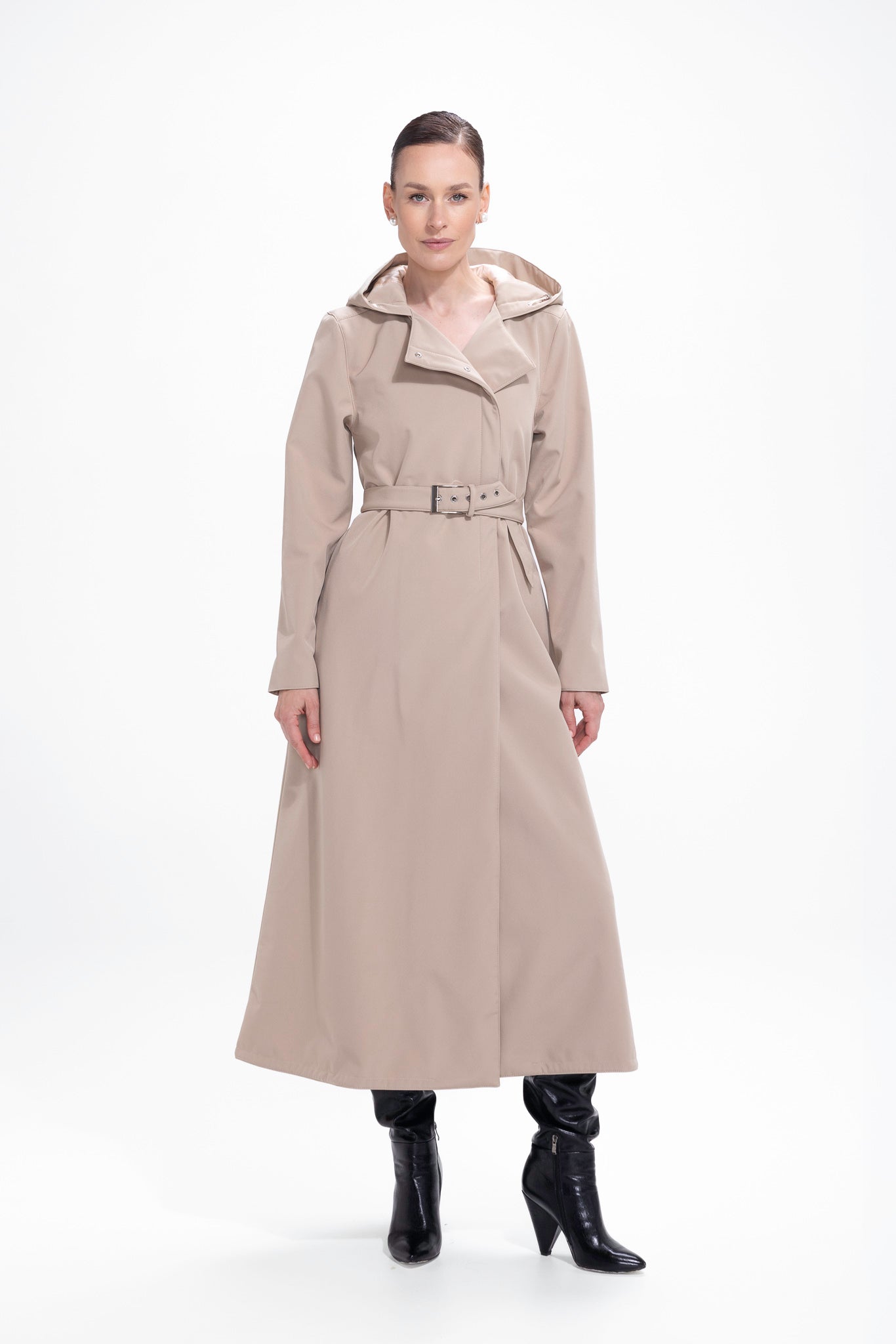 Load video: Video of Classic Trench beige waterproof women's trench coat by RainSisters