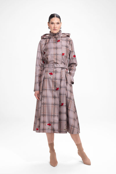 'Blush of the Crown' coat in size L (with imperfection)
