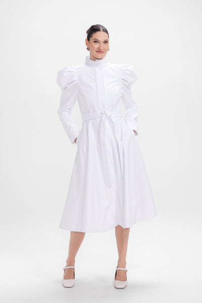'Majestic White' coat in size M tall (with imperfection)