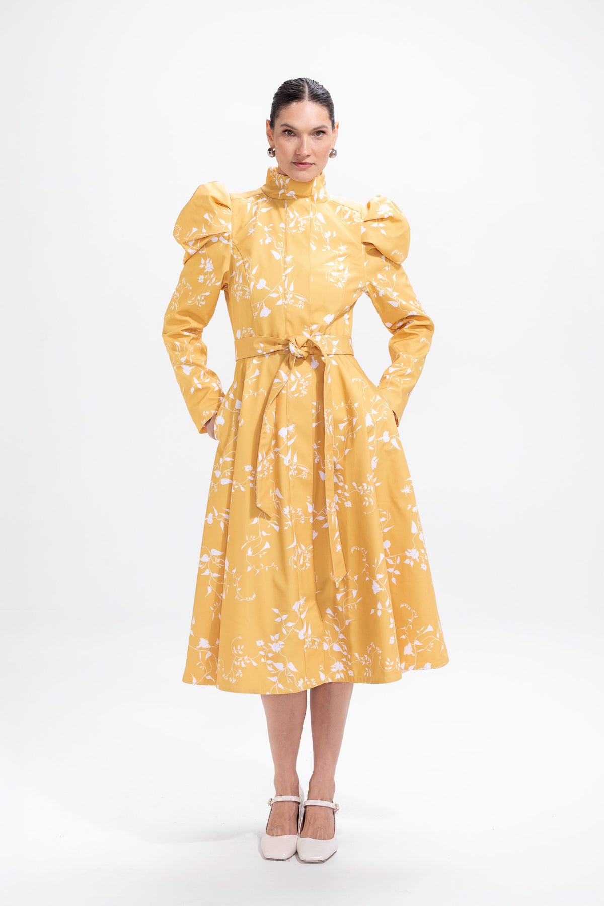 'Majestic Yellow' coat in size L (with imperfection)