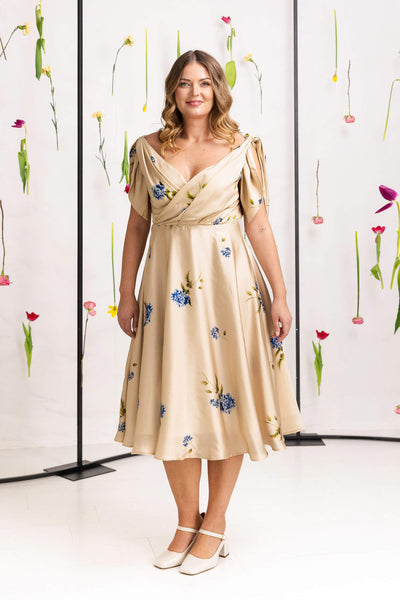 Soft beige midi dress with blue hydrangea floral print