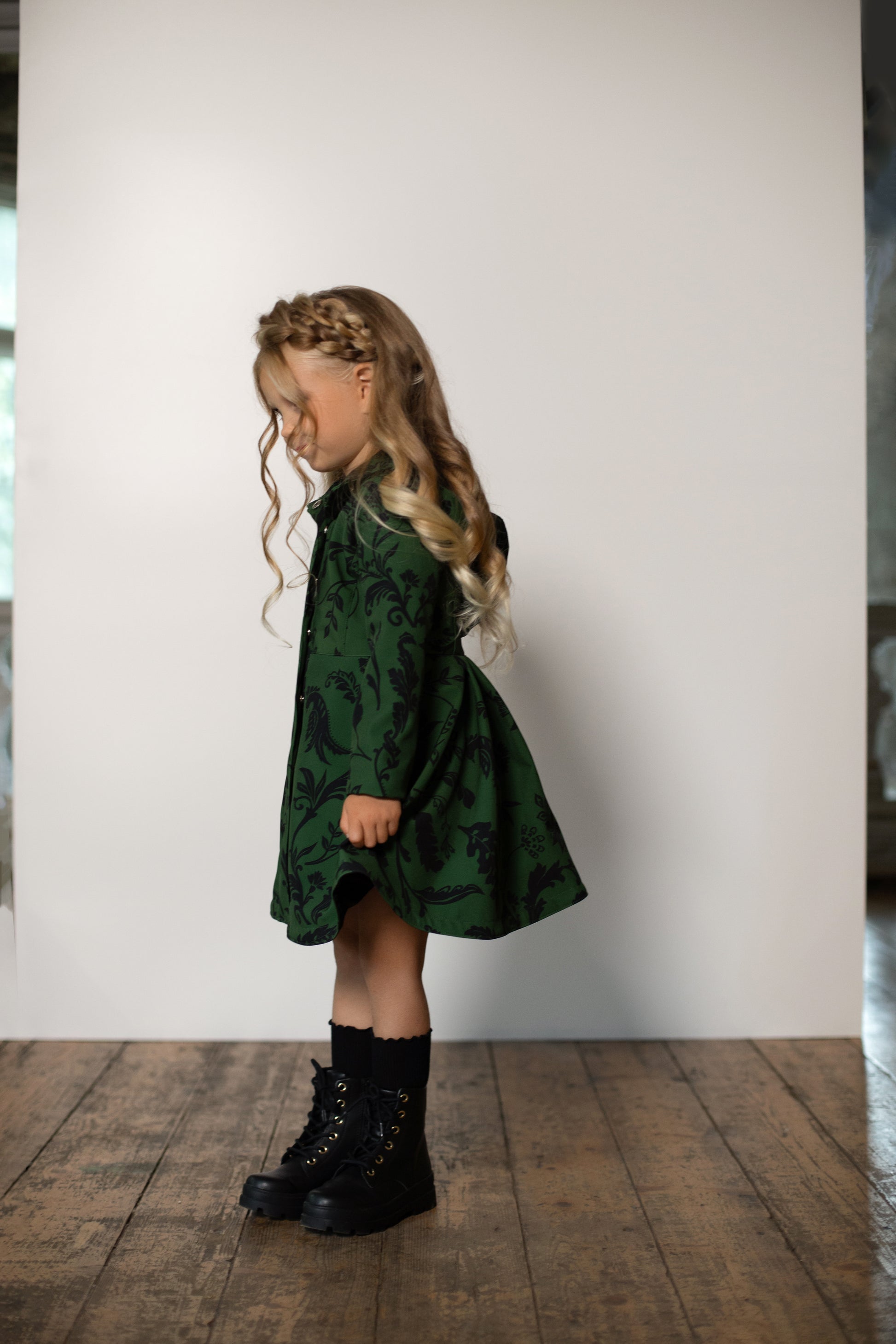 Girls'Forest Green Raincoat with floral print, pleated back and hood
