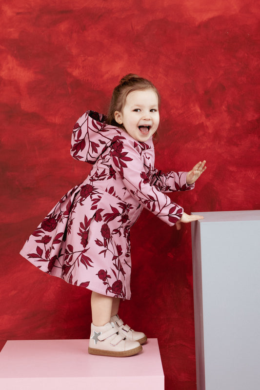 Waterproof Pleated Coat for Toddler Girl with pleating on the back